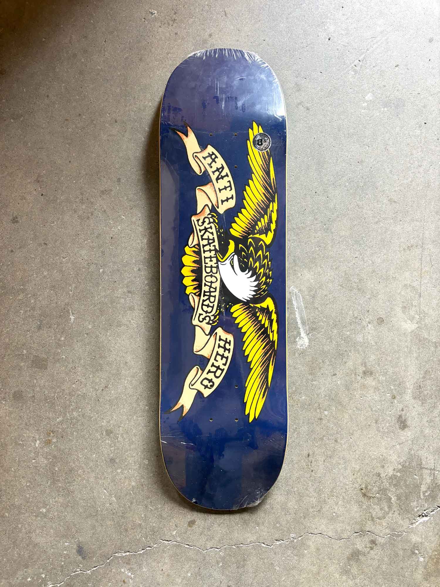 Antihero Eagle Team Deck 8.5