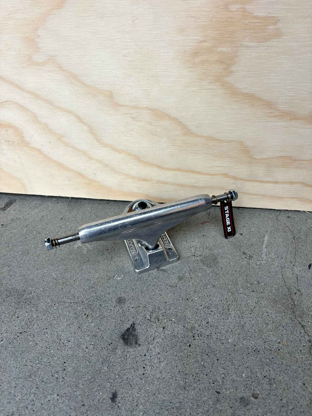 Independent Stage 11 Solid Trucks
