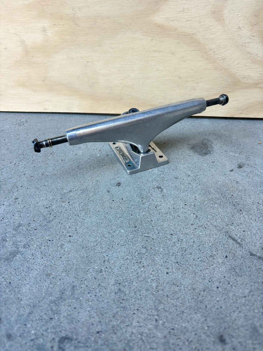Thunder Team Solid Trucks